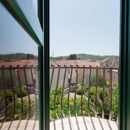 7 Apartament *